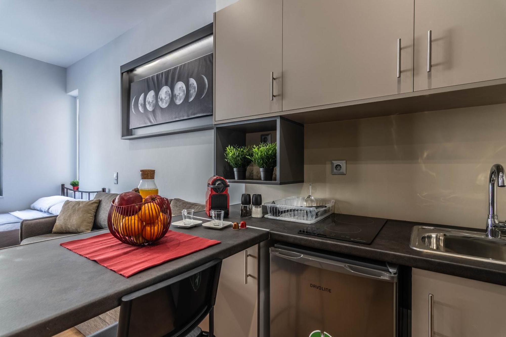 Aris Premium Accommodations Aten Exteriör bild
