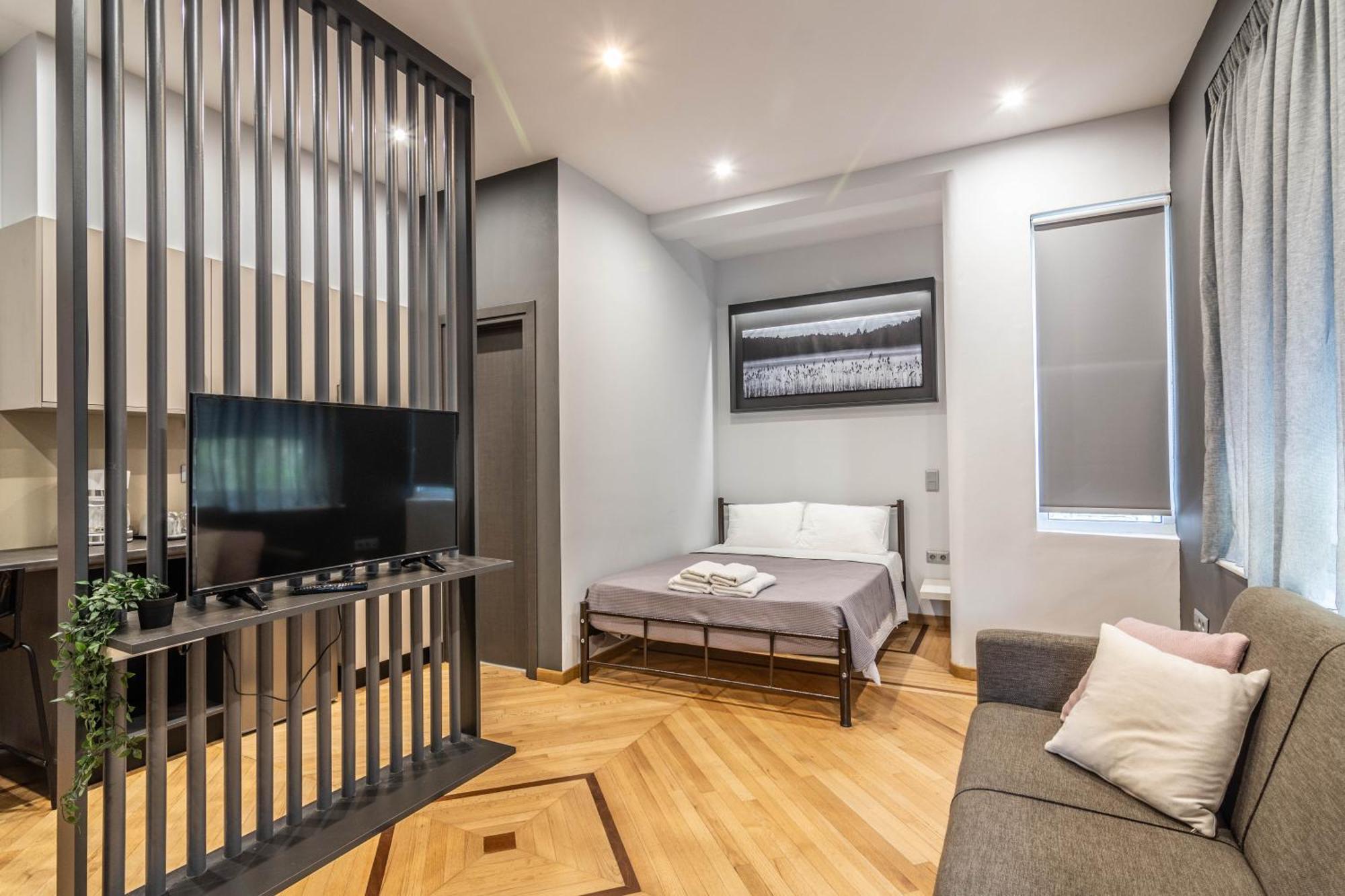 Aris Premium Accommodations Aten Exteriör bild