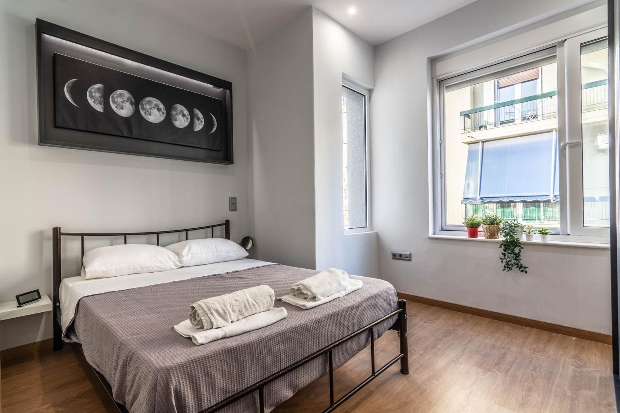 Aris Premium Accommodations Aten Exteriör bild