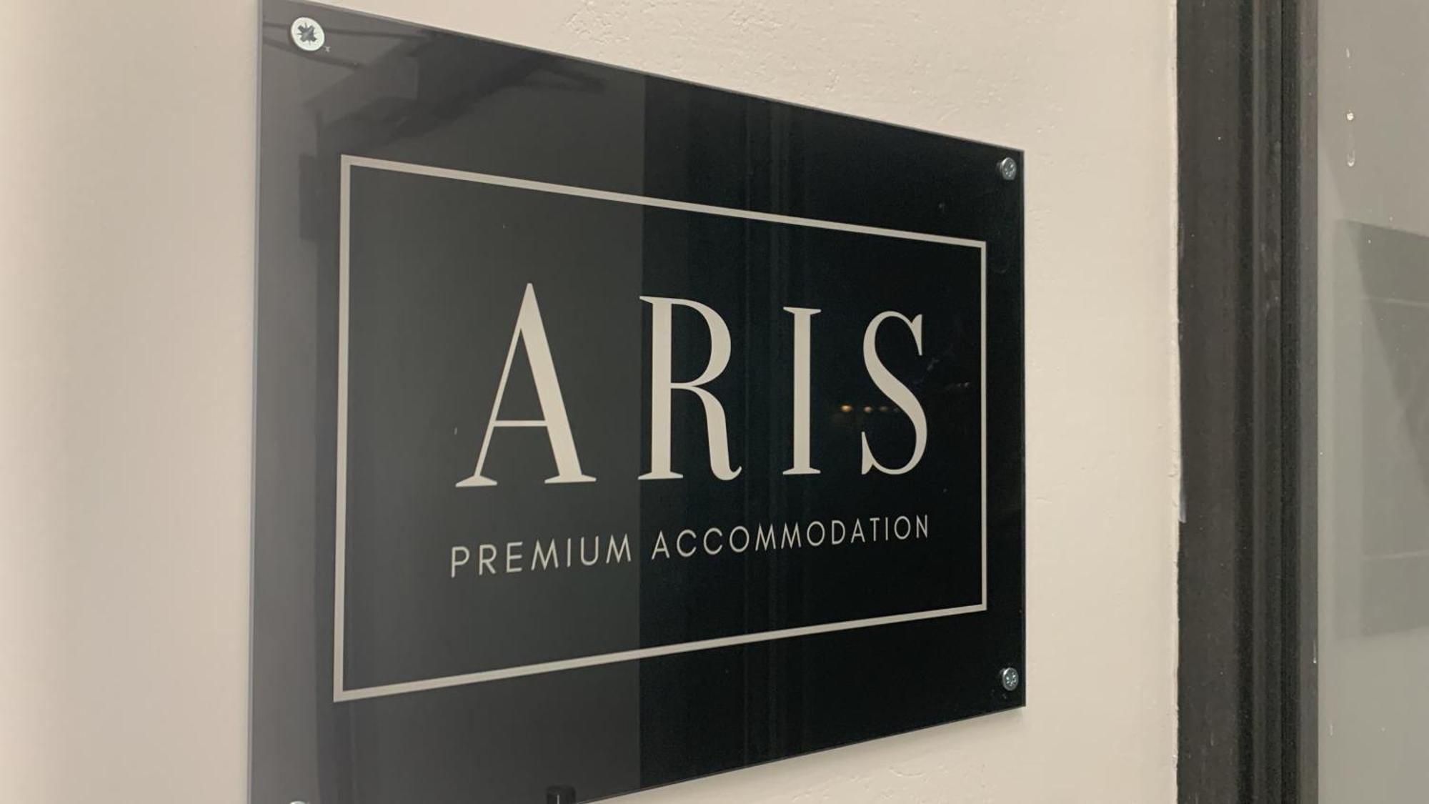 Aris Premium Accommodations Aten Exteriör bild