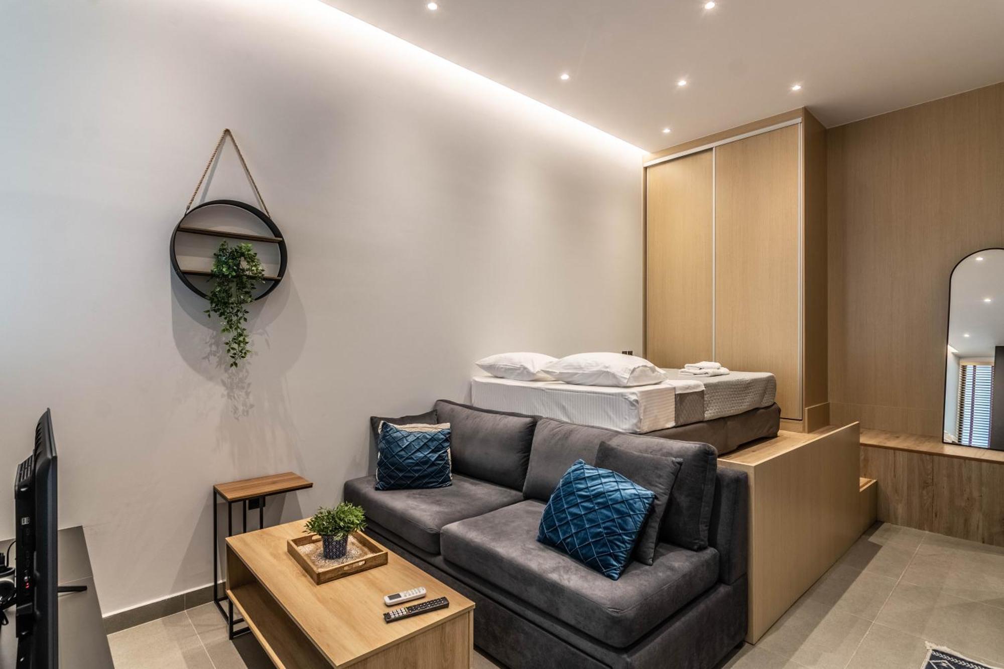 Aris Premium Accommodations Aten Exteriör bild