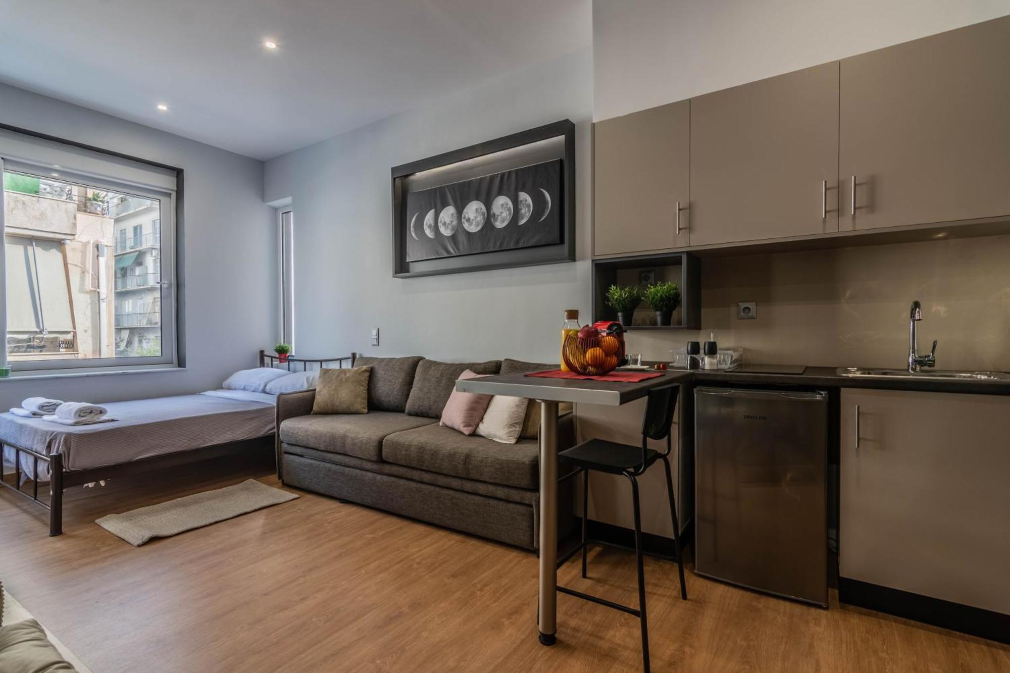 Aris Premium Accommodations Aten Exteriör bild