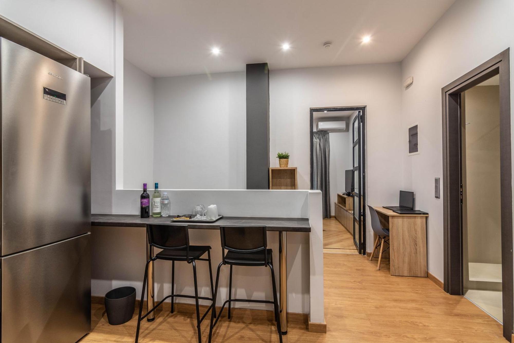Aris Premium Accommodations Aten Rum bild