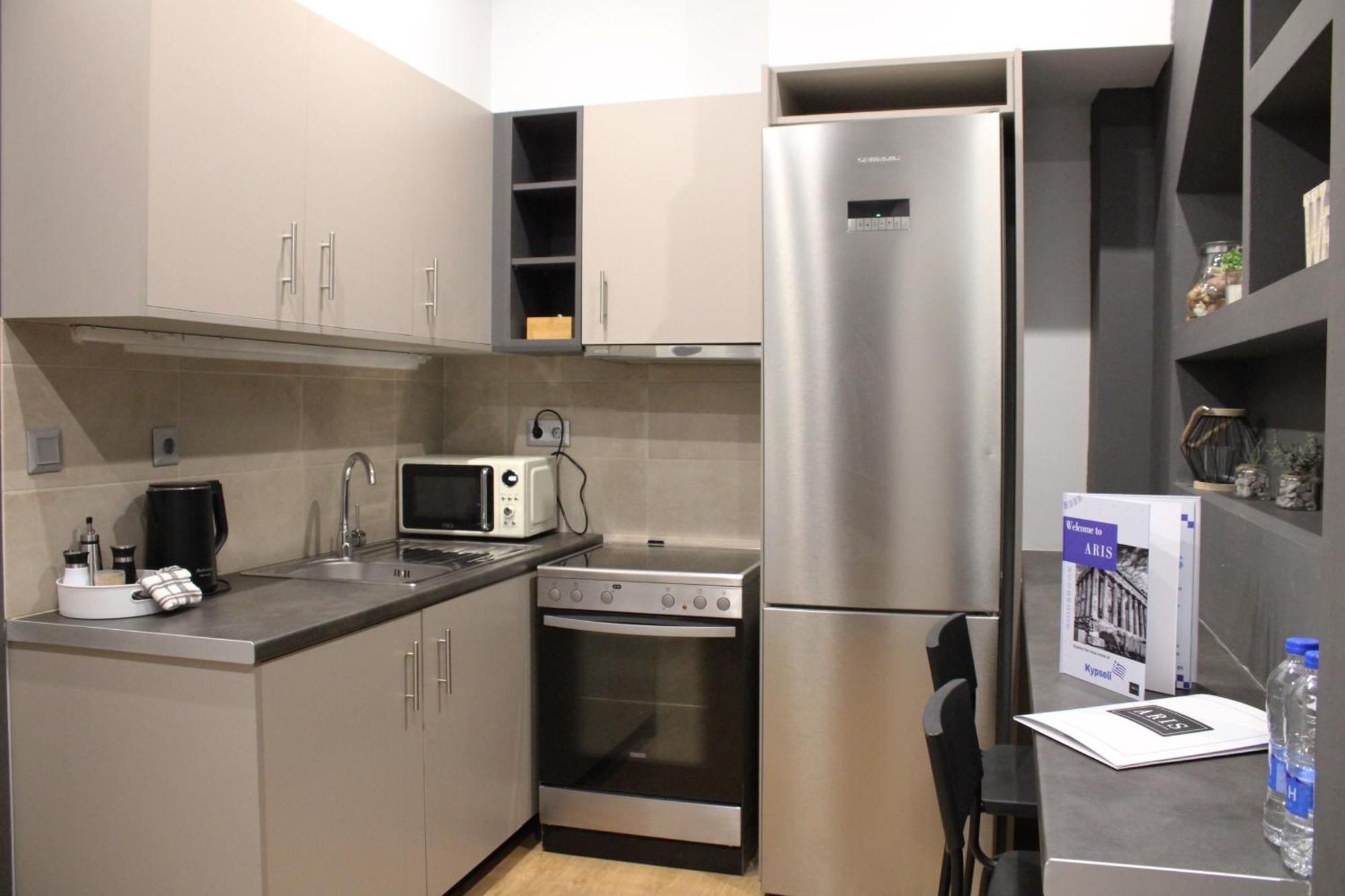Aris Premium Accommodations Aten Rum bild